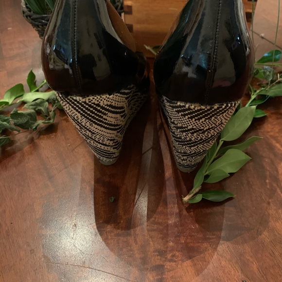 Sam and Libby black and white tweet wedge - Picture 3 of 16